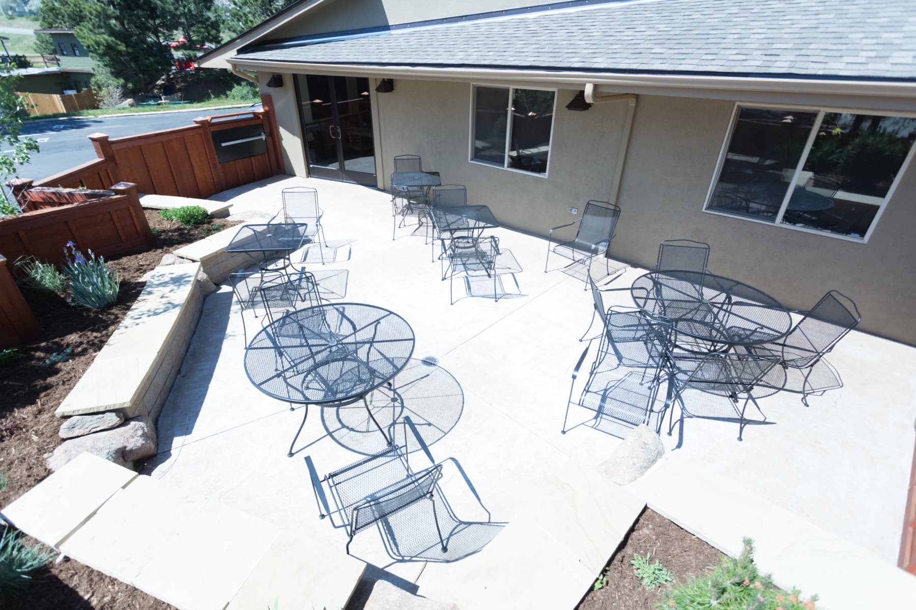 breakfast patio photo 12