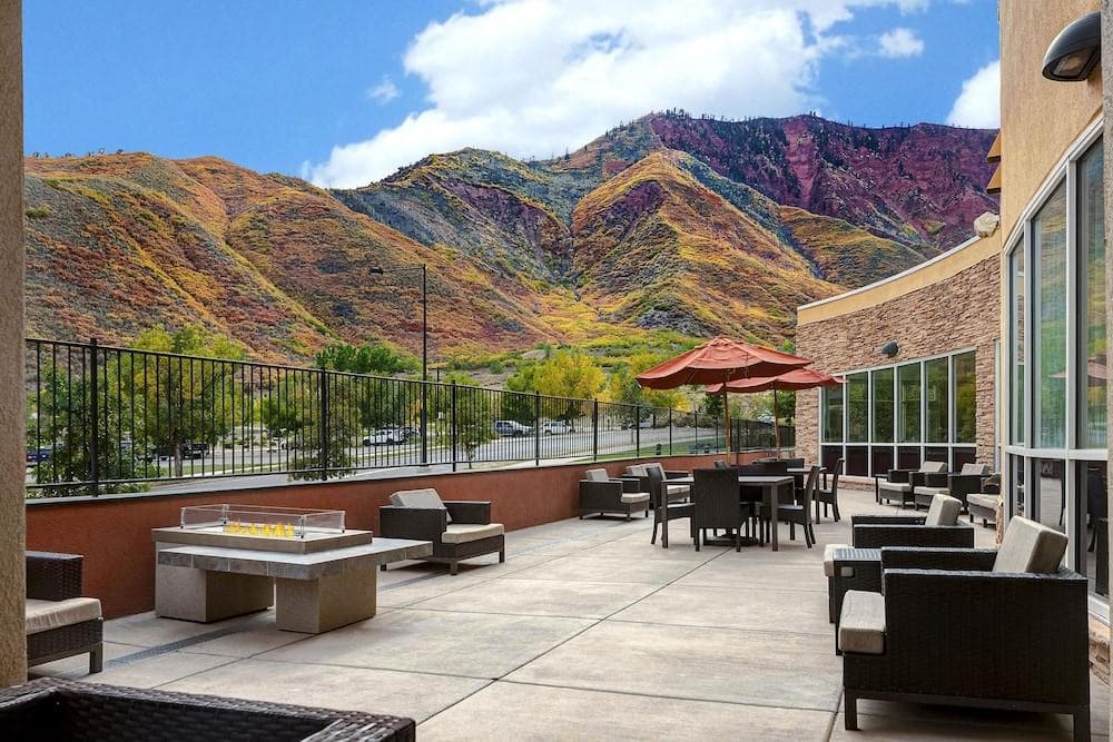 courtyard by marriott - glenwood springs photo