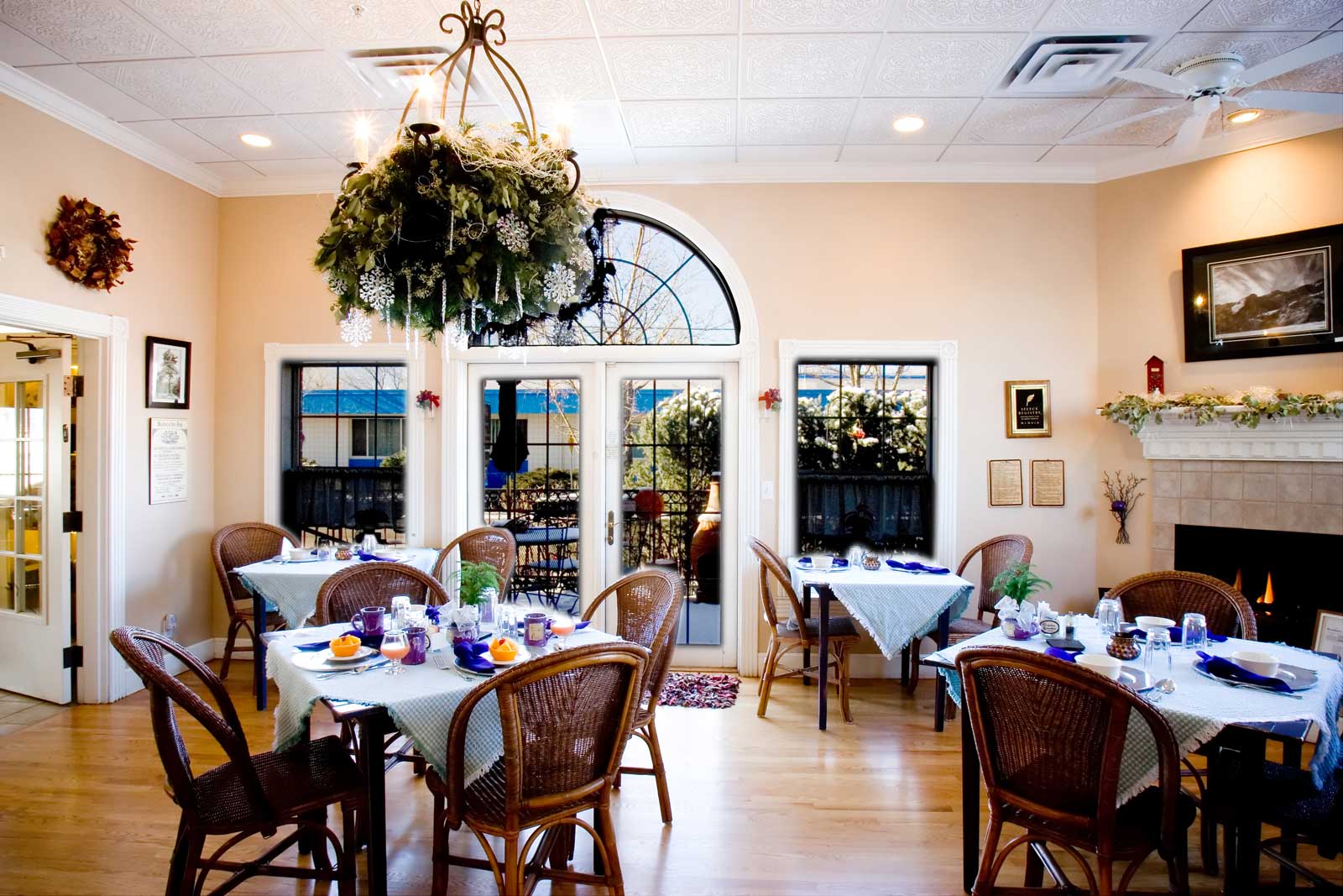 the dining room at a bed and breakfast