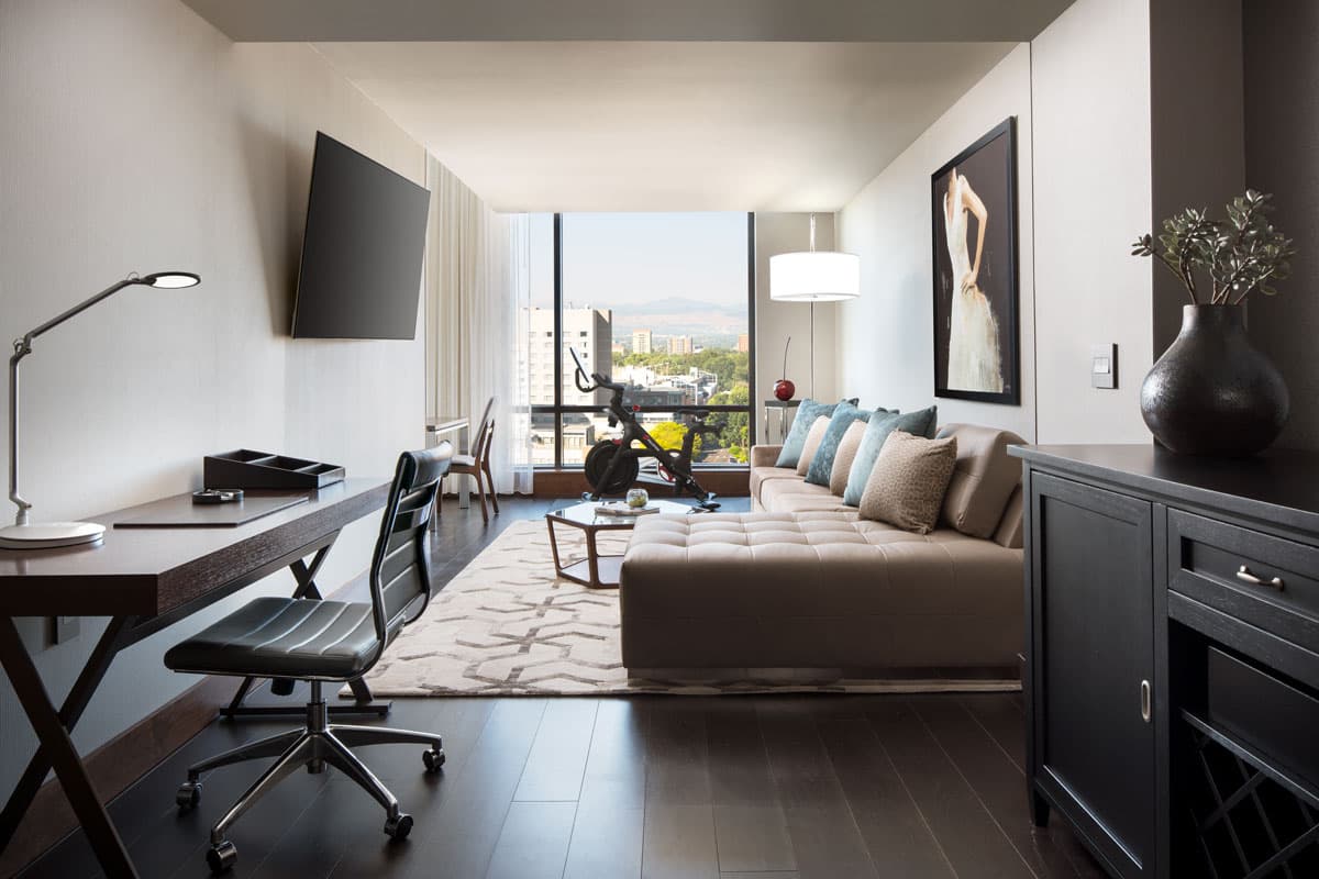 Jacquard Hotel & Rooftop