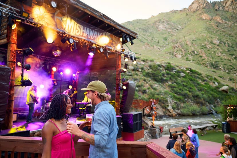 SALSA & BACHATA SUNDAYS 4