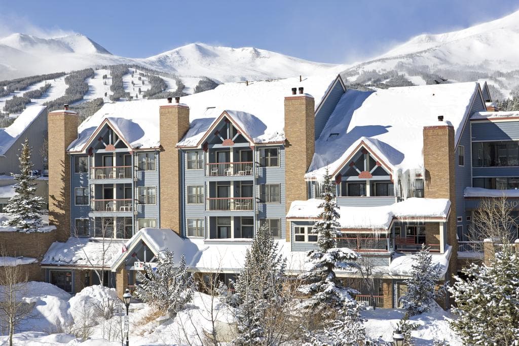 river mountain lodge photo