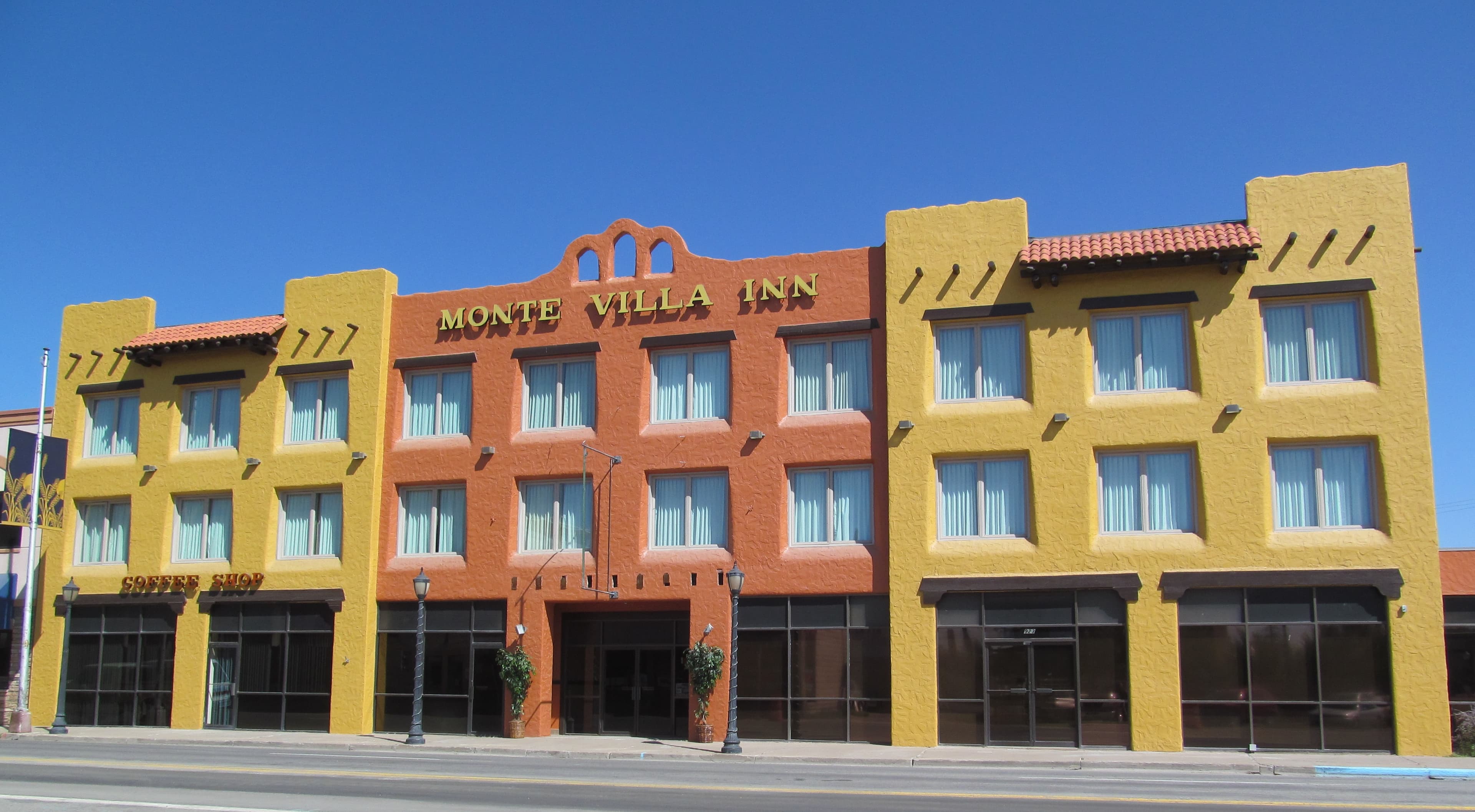 monte villa inn photo
