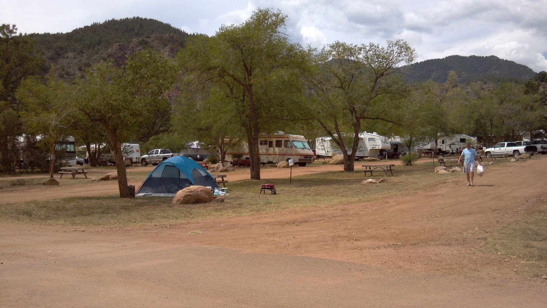 tent camping photo 3