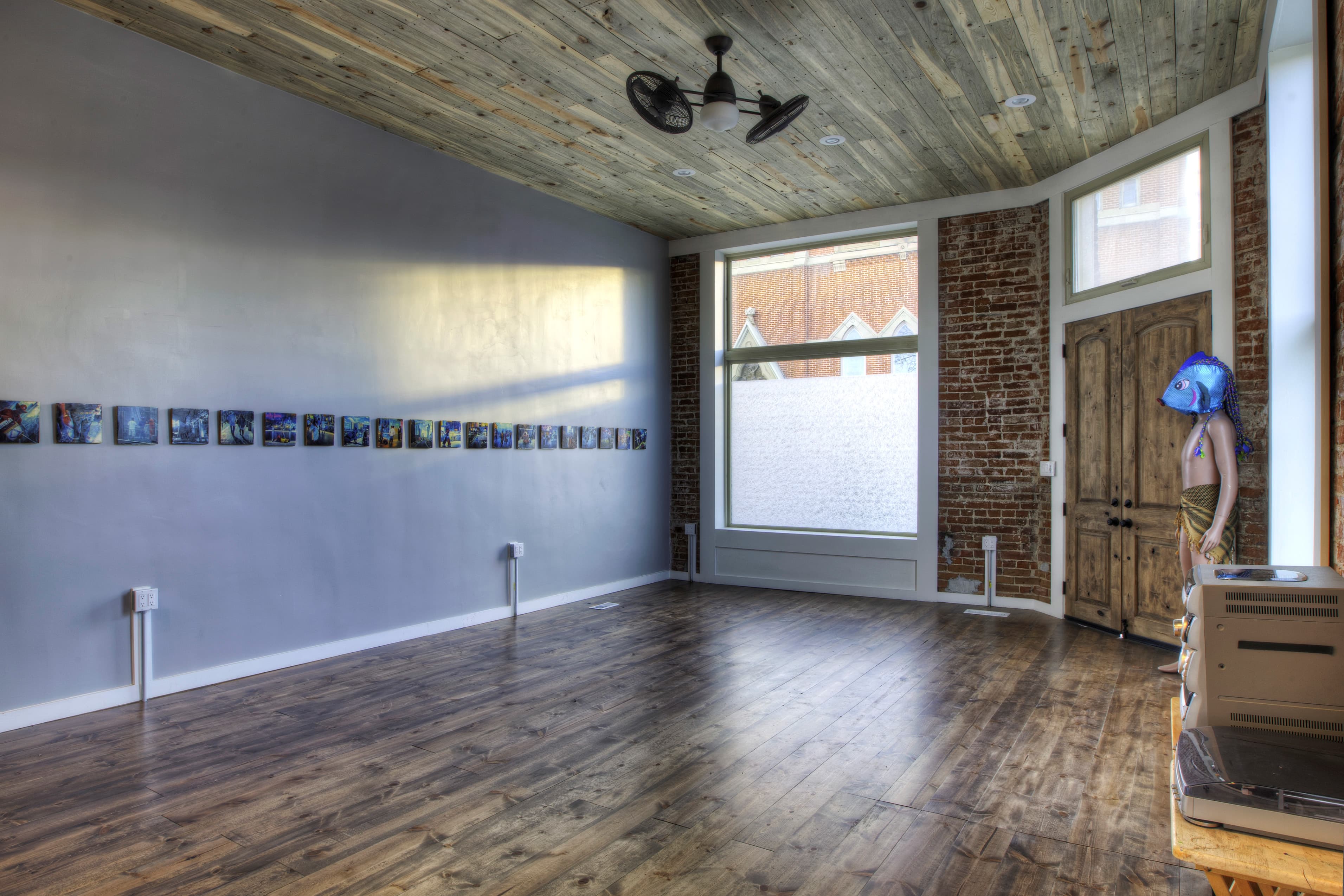 gallery interior photo