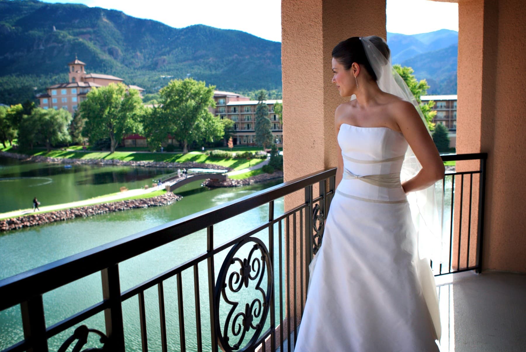 colorado weddings at the broadmoor photo