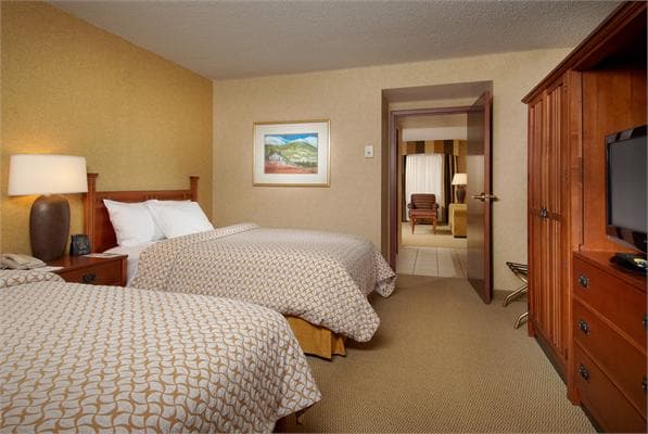 embassy suites denver airport photo