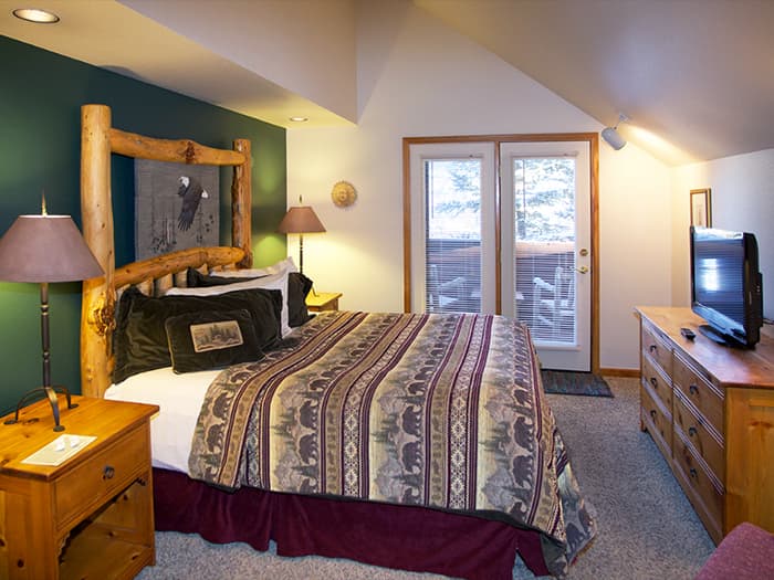 600-thread-count sheets. photo 2