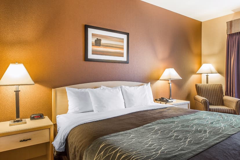 comfort inn guest room photo