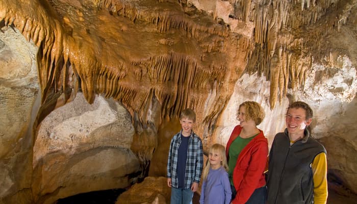 cave of the winds photo