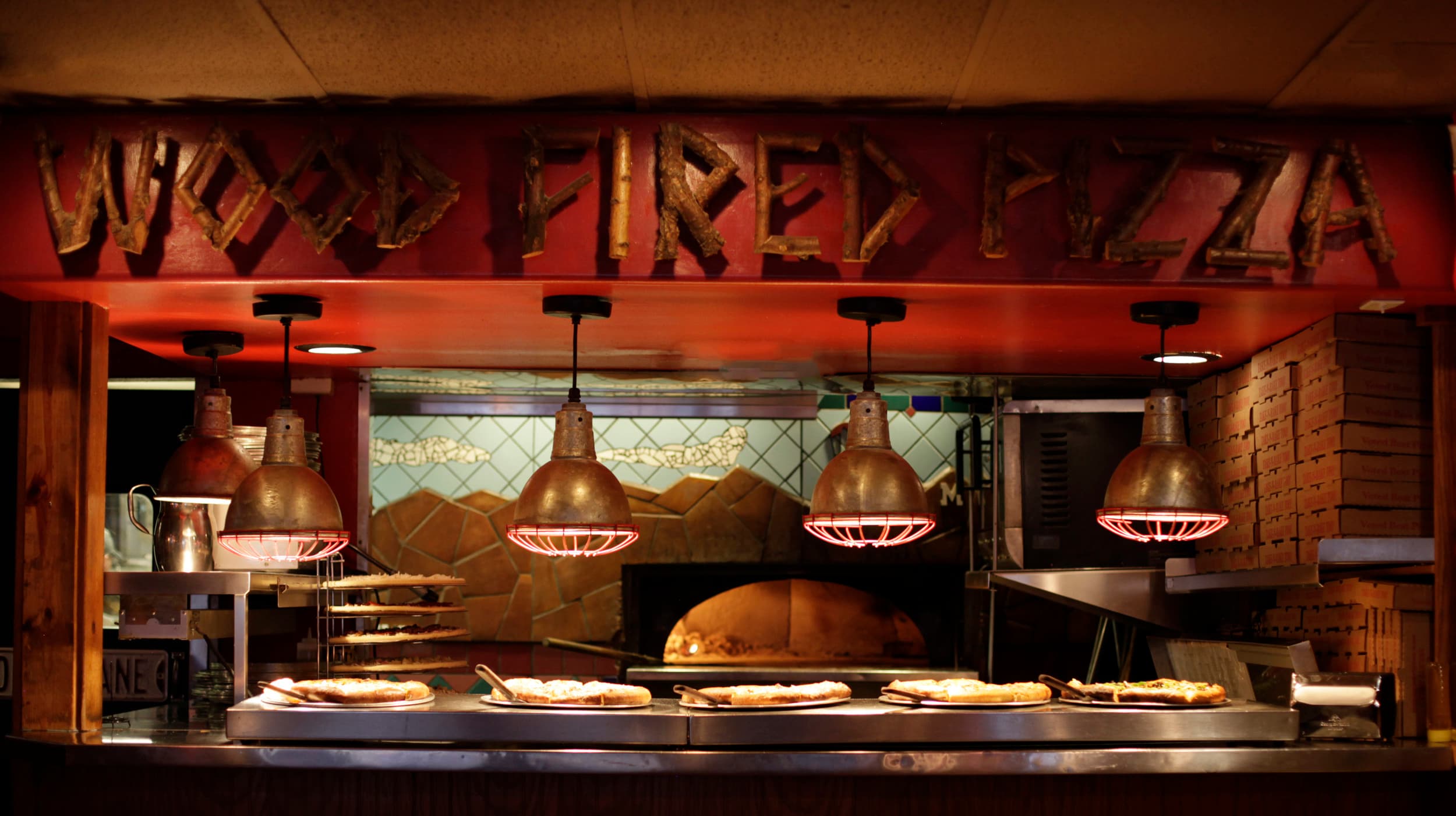 woody's wood fired pizza photo