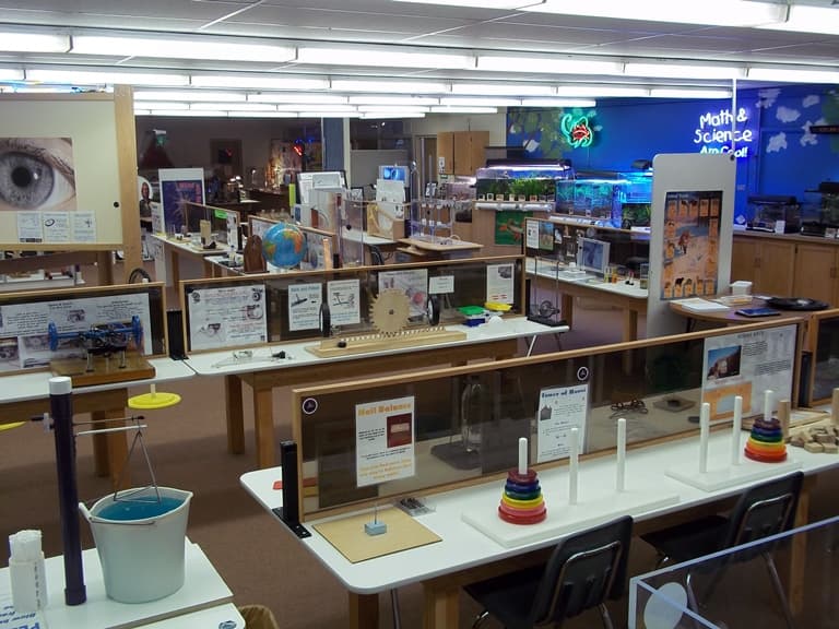 explore science at the math & science center photo