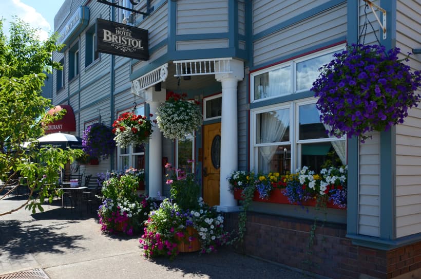 hotel bristol in steamboat springs photo