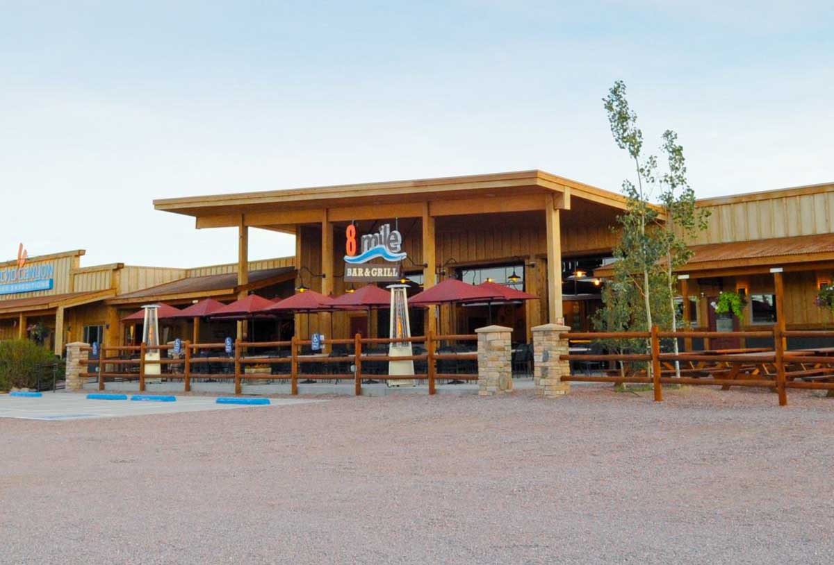 8 mile bar and grill photo