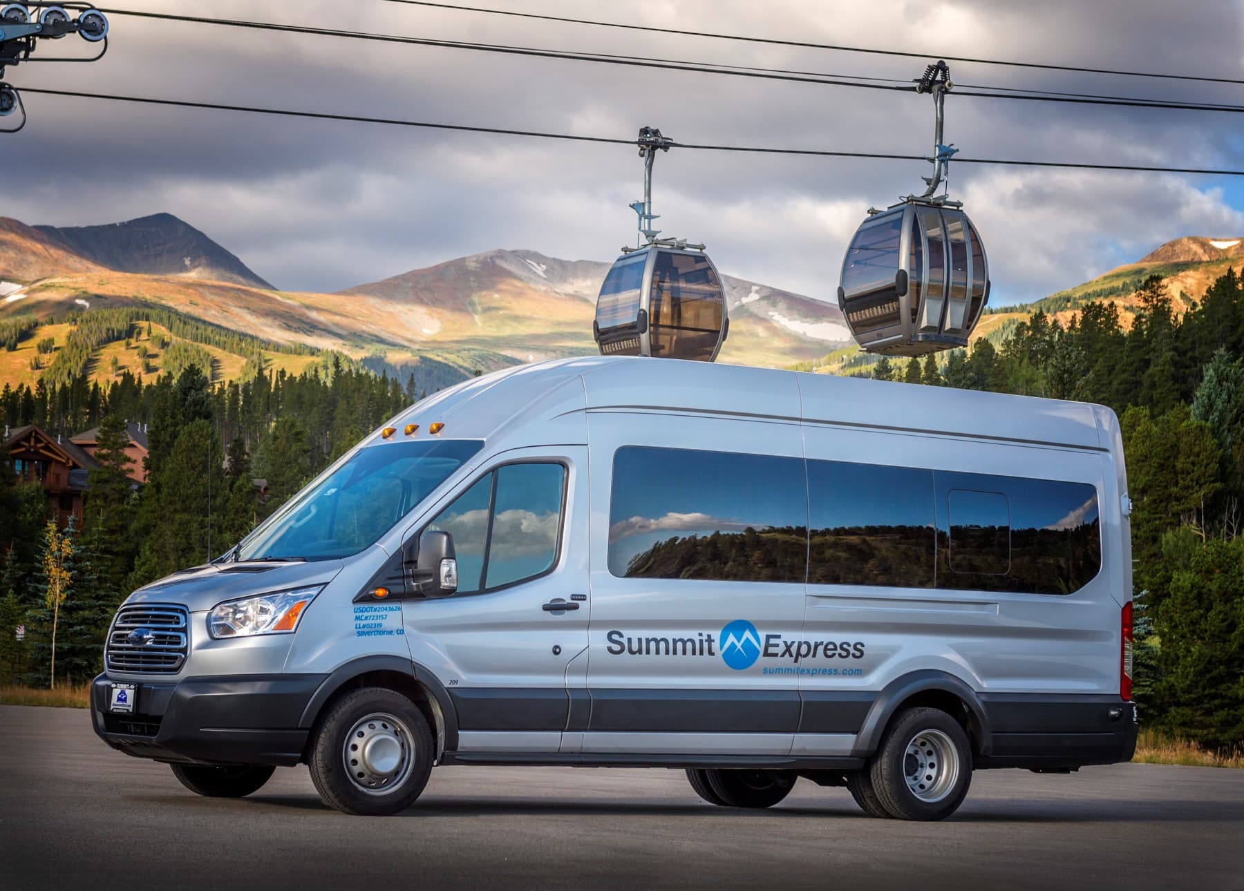 daily scheduled shuttles and private charters to breckenridge and copper mountain photo