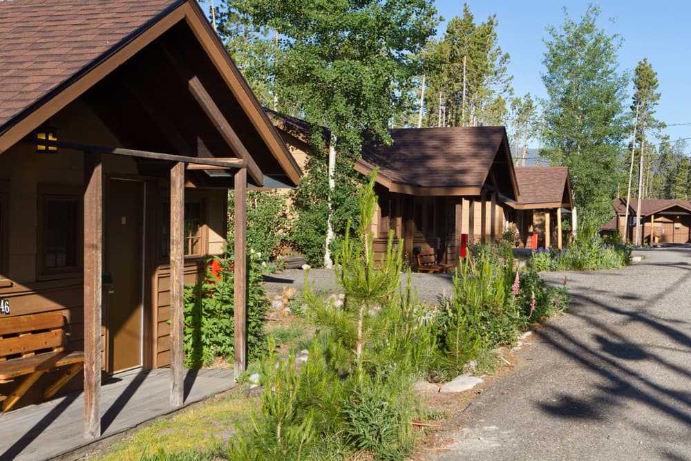 grand lake lodge cabin exterior photo