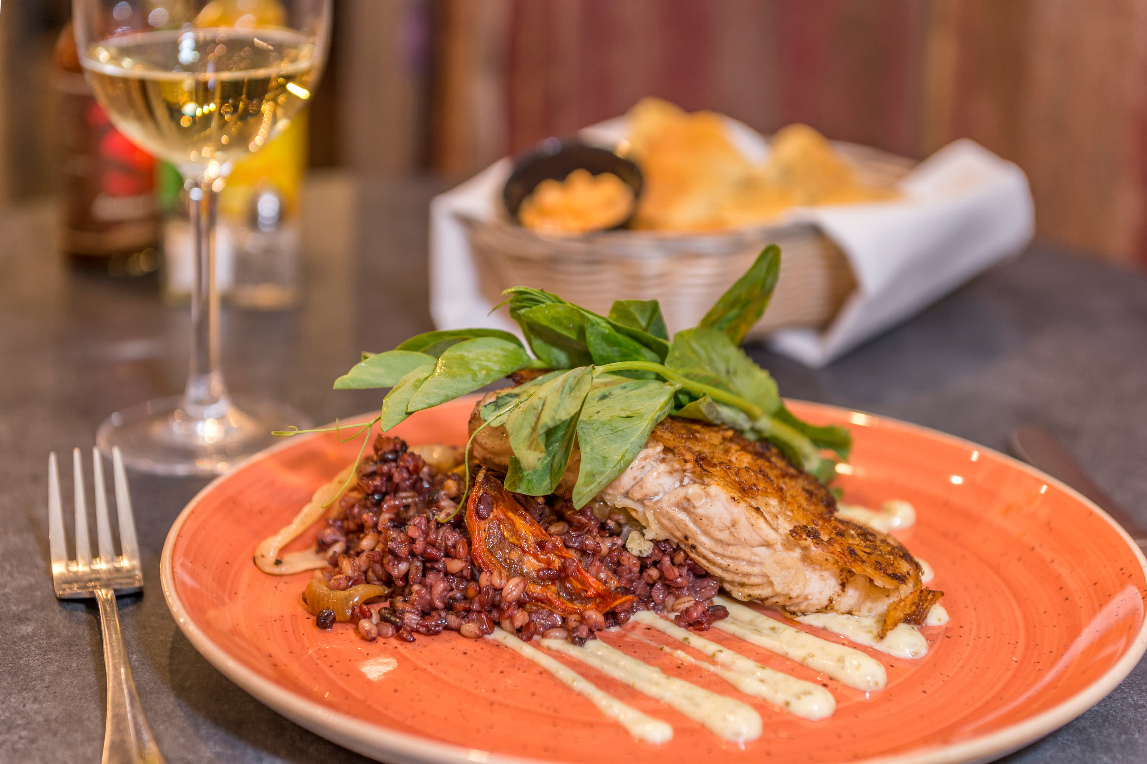 the uptown on main restaurant in frisco photo