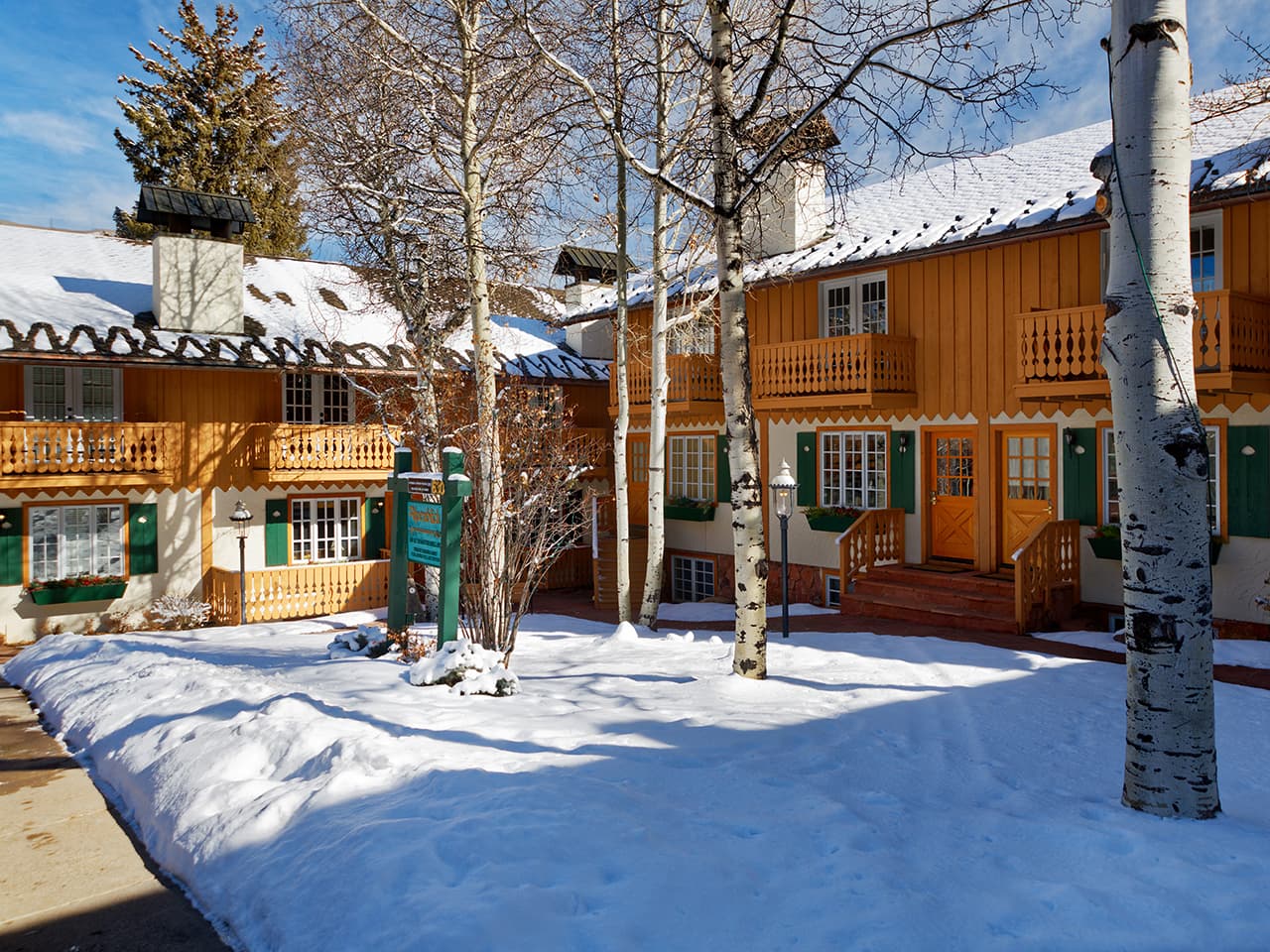 one of our most popular buildings, the alpenblick is only two blocks from the aspen mountain gondola. photo 3