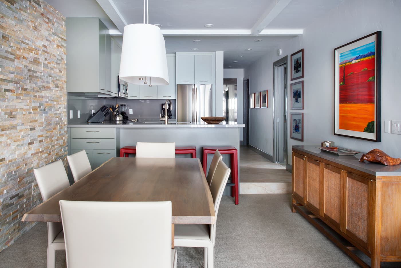 premier condominium photo 8