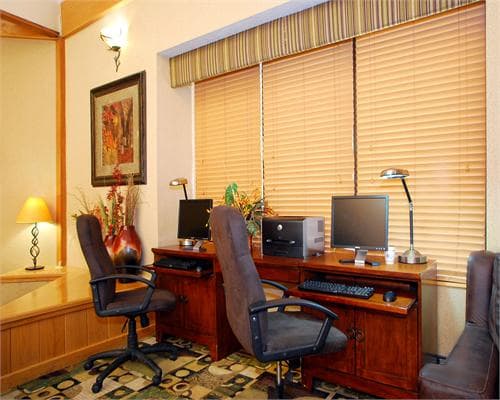 lobby computer center-free wifi throughout photo 6