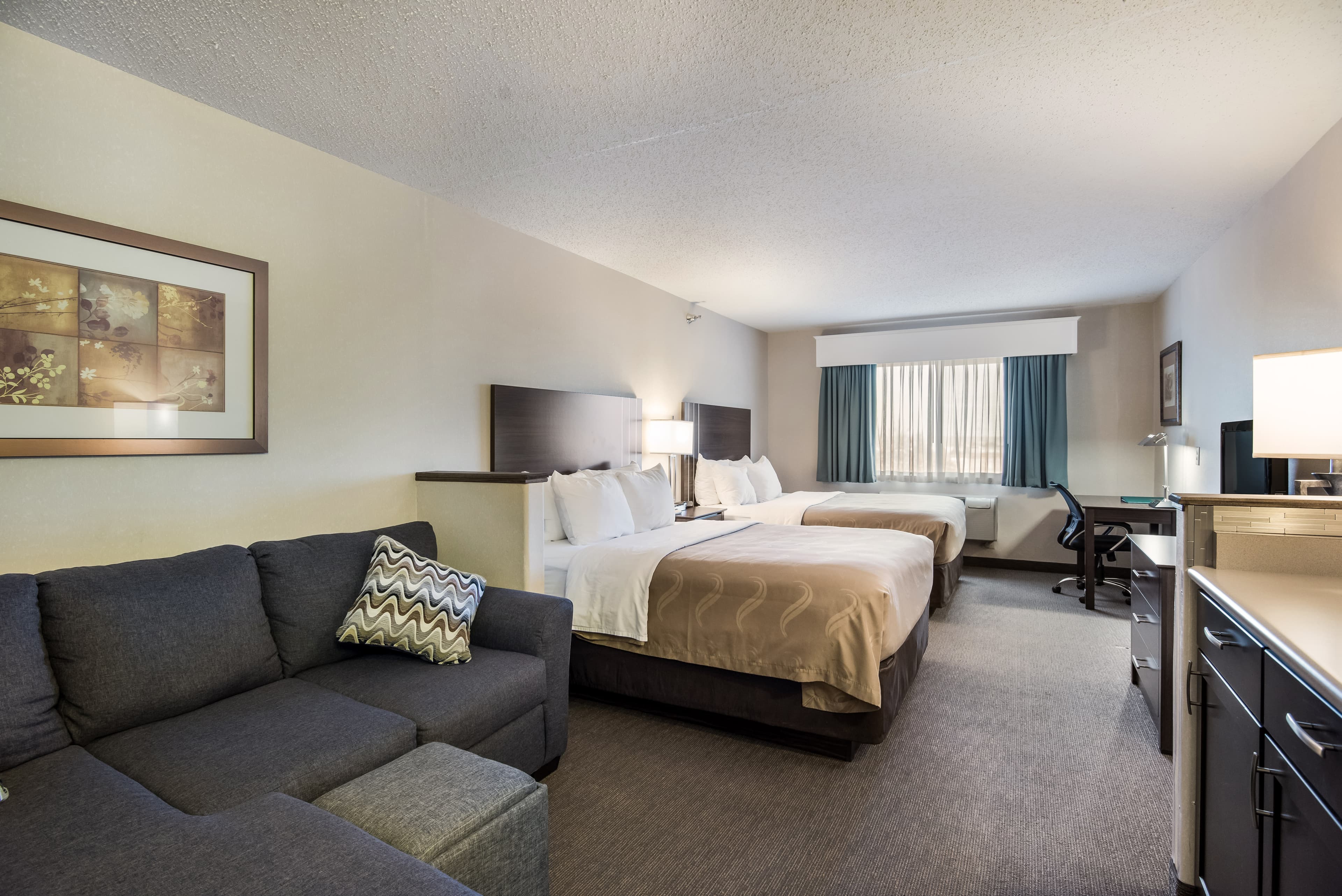 suite with 2 queen beds photo