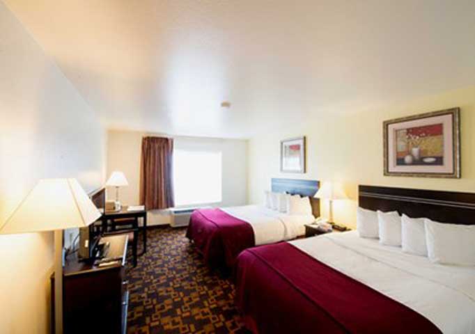 quality inn & suites in limon photo