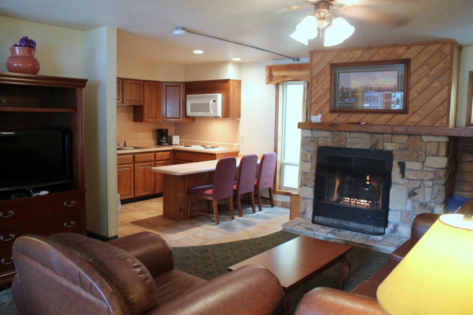 Box Canyon Lodge and Hot Springs