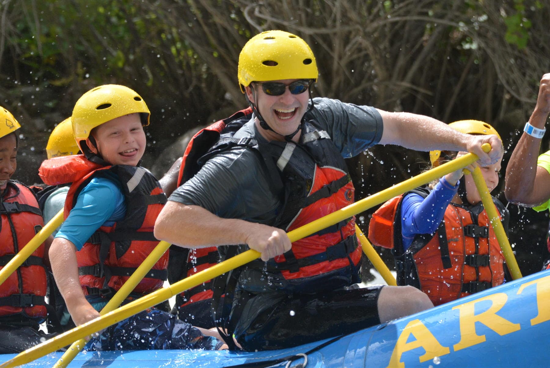 colorado family whitewater rafting photo 5