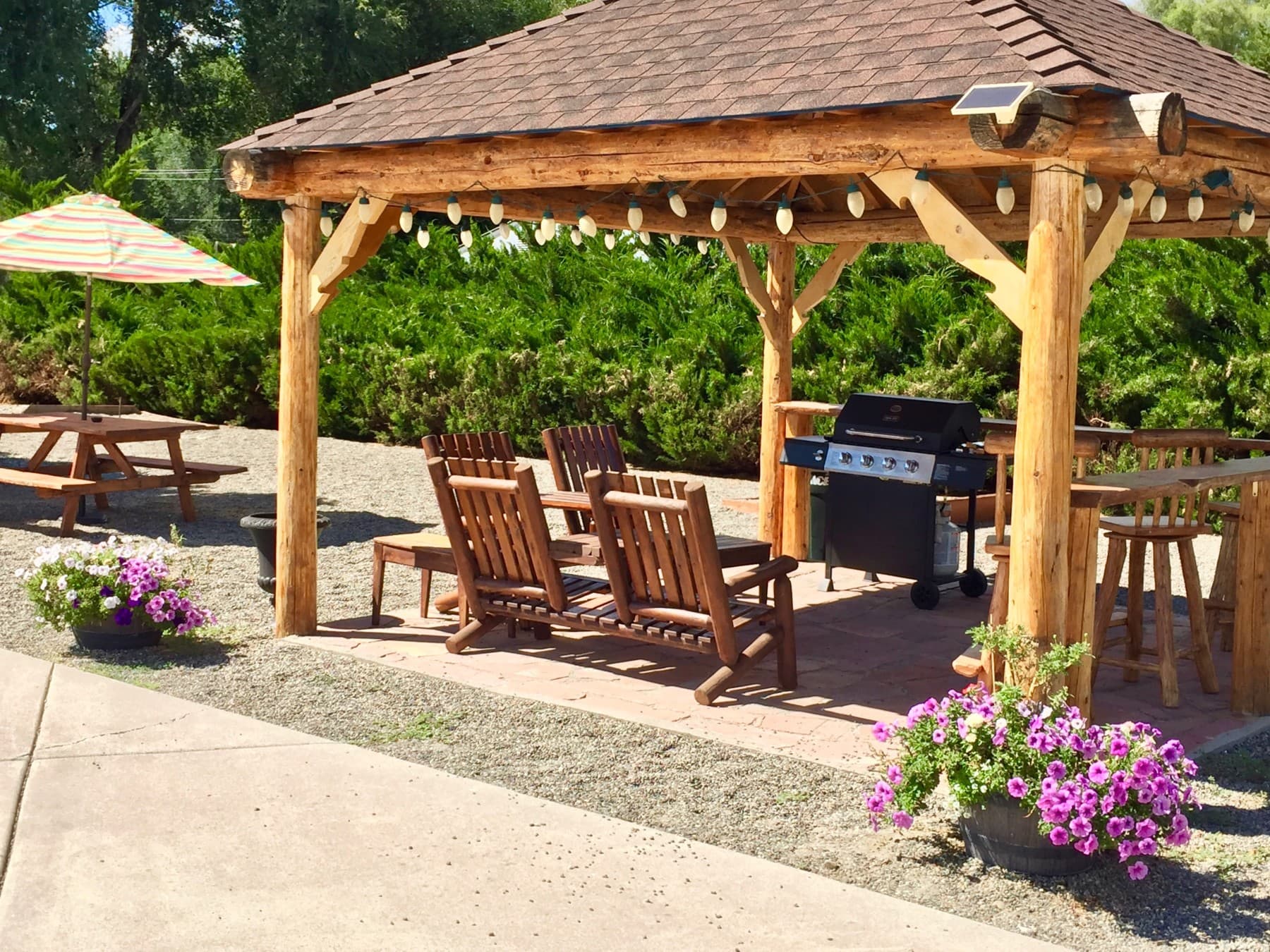 gazebo/grill photo 2