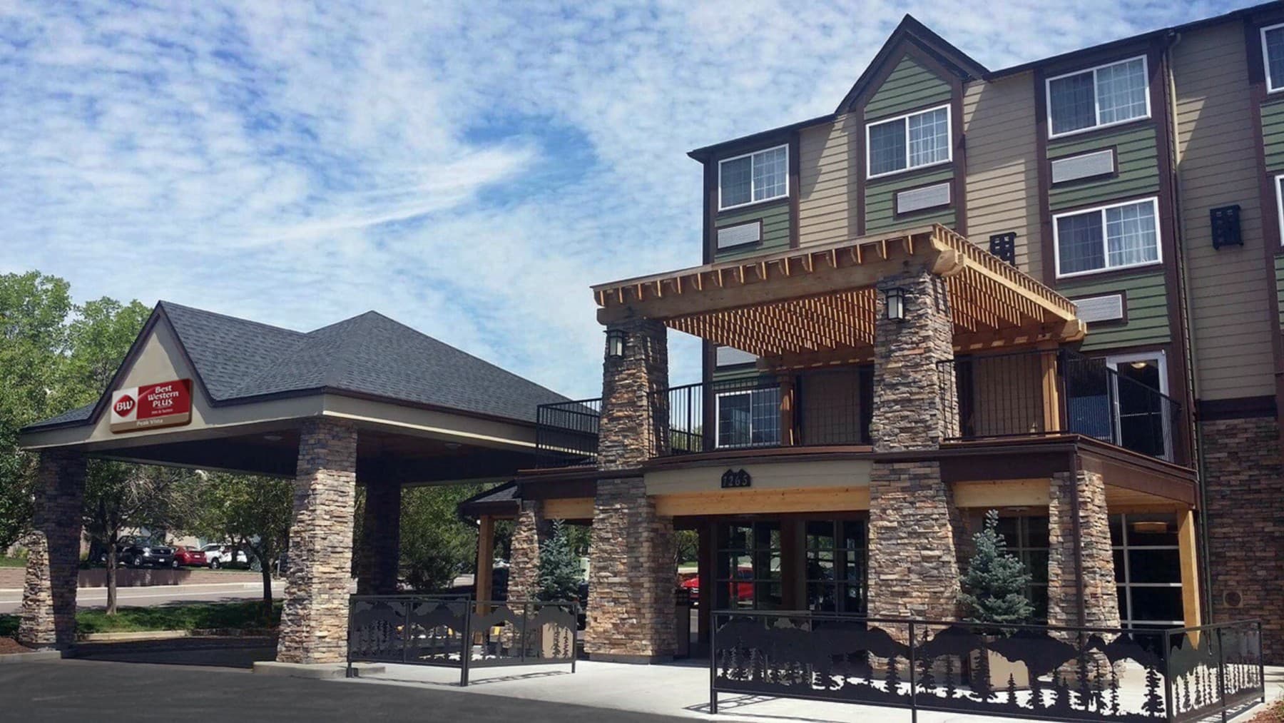best western peak vista inn & suites  photo