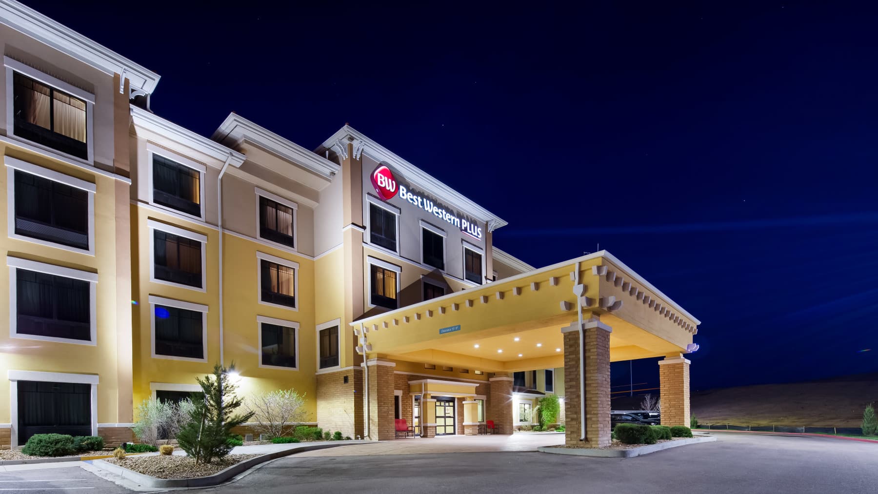 best western plus hudson hotel & suites  photo