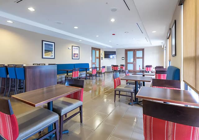 comfort suites denver near anschutz medical campus photo