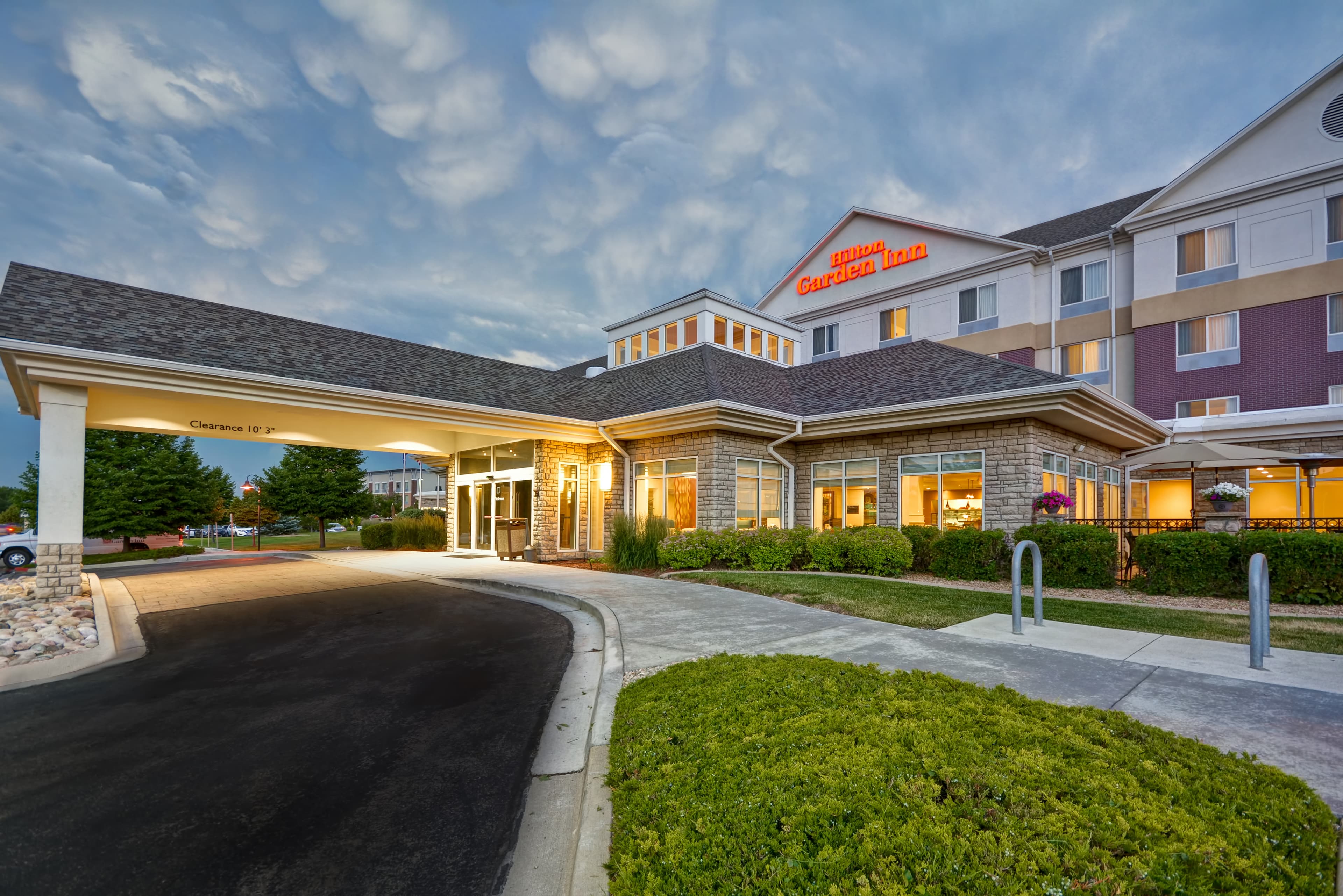 hilton garden inn fort collins - hotel exterior photo
