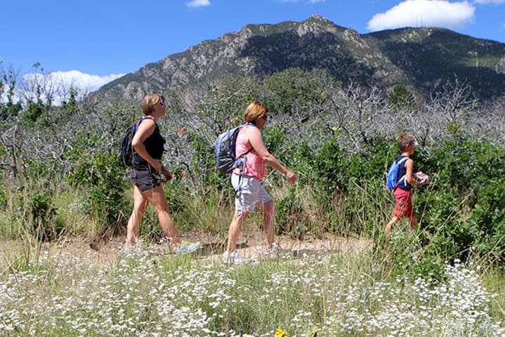 cheyenne mountain state park-hiking photo