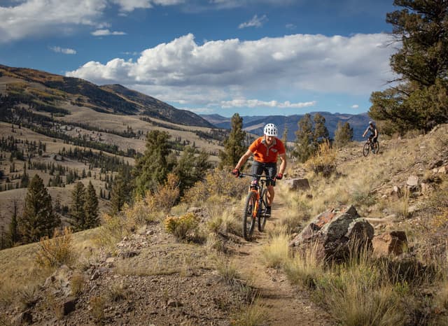 mountain biking at the 4ur ranch photo 12