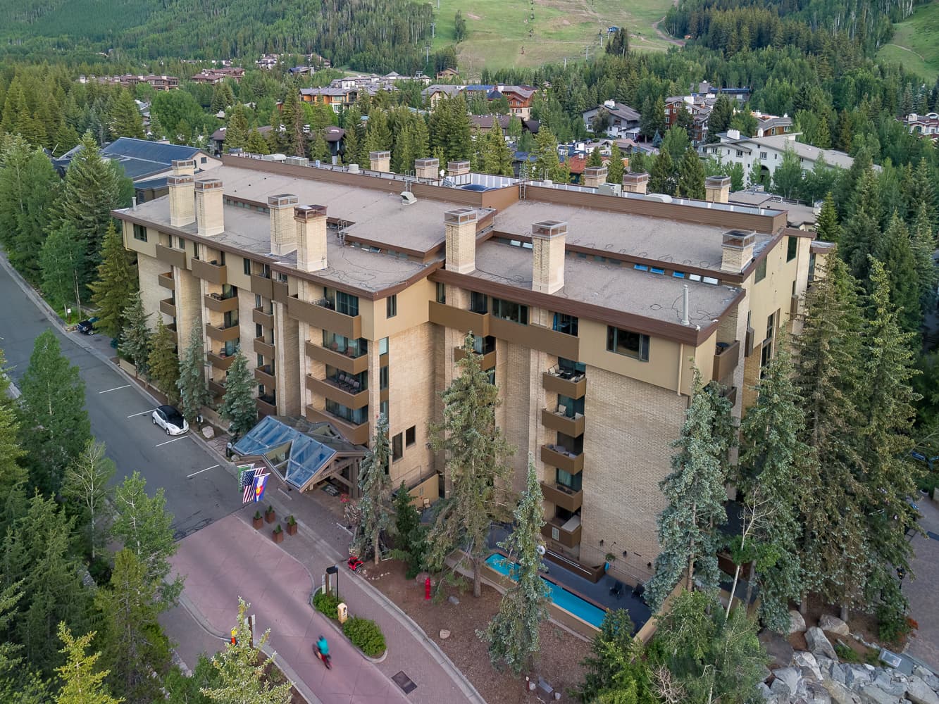 vail's mountain haus photo 4