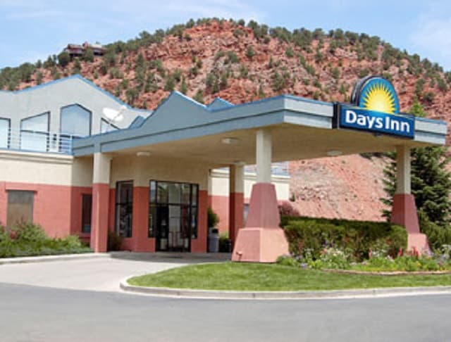 days inn carbondale co photo