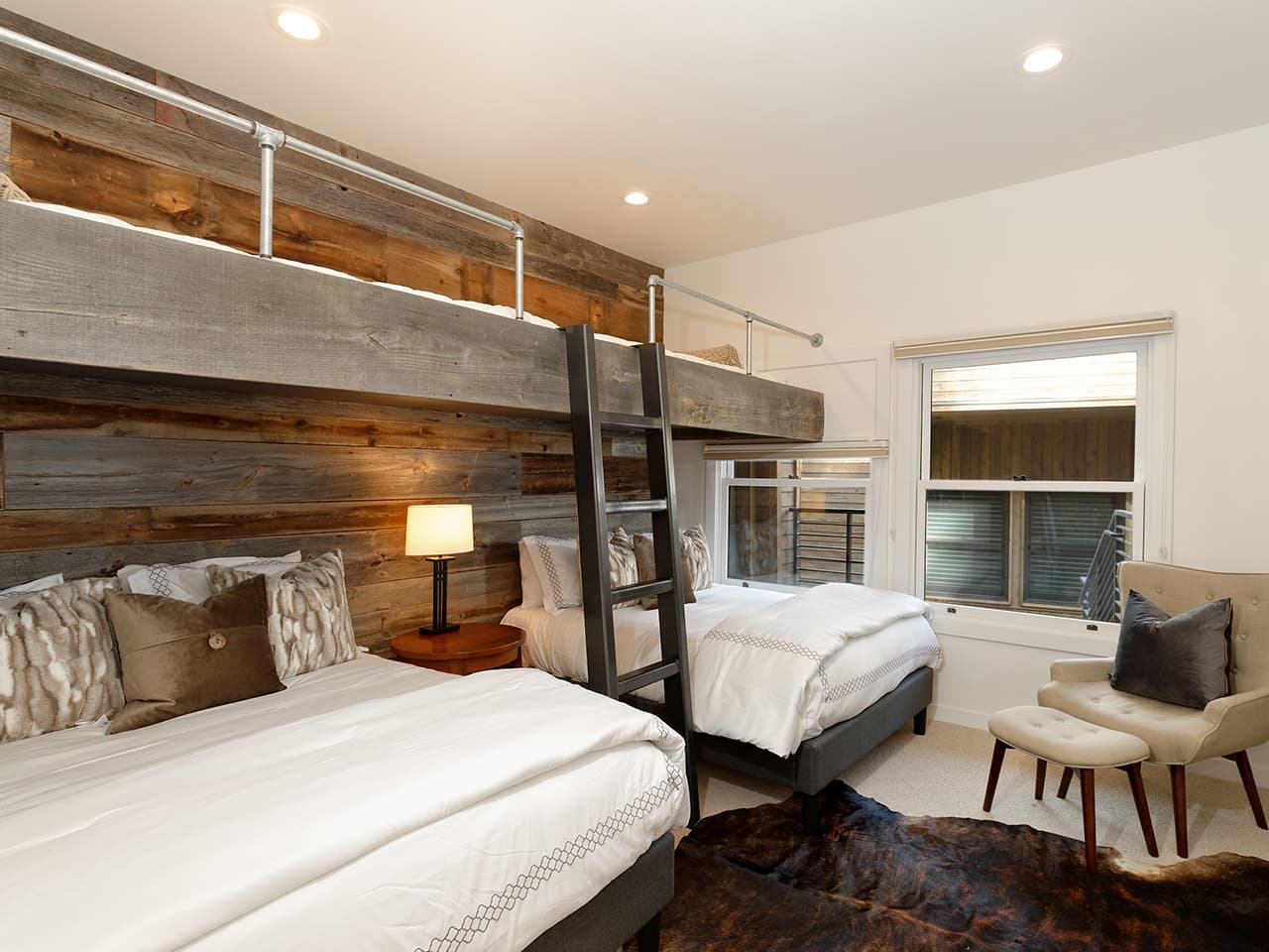 our aspen vacation rentals feature a variety of bedding configurations to accommodate all types of groups. photo 4