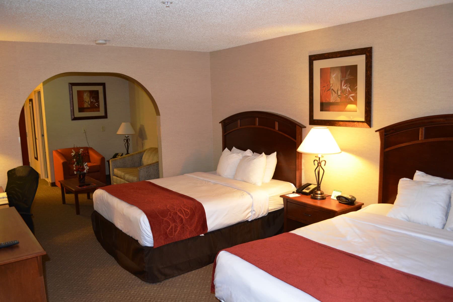 two queen suite photo 12