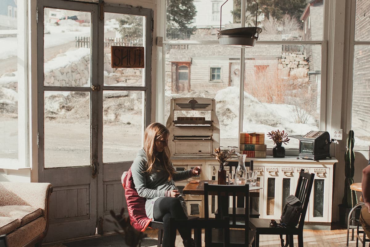 Cozy Up in Bread Bar
