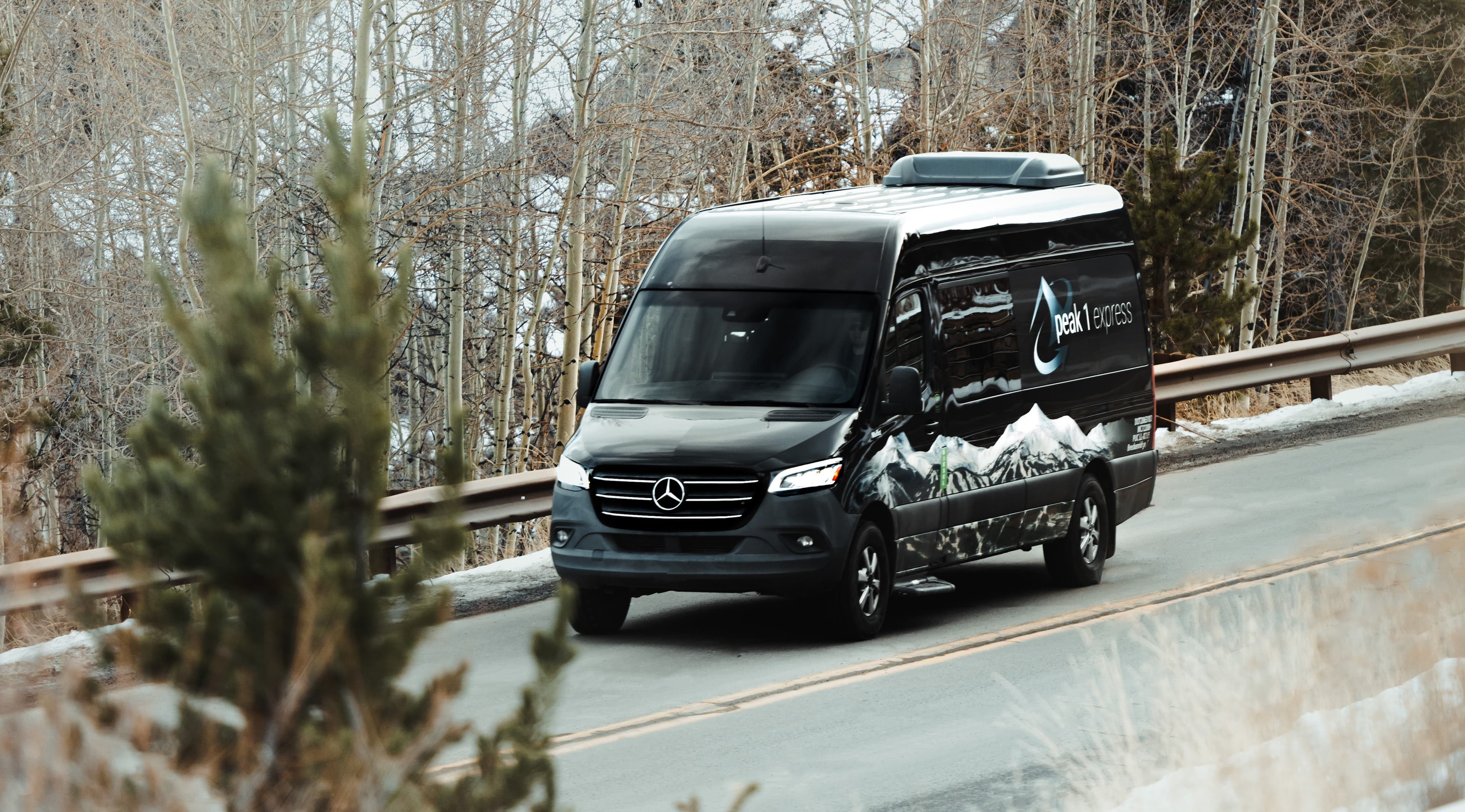 15% off all mountain & den airport shuttles photo 2