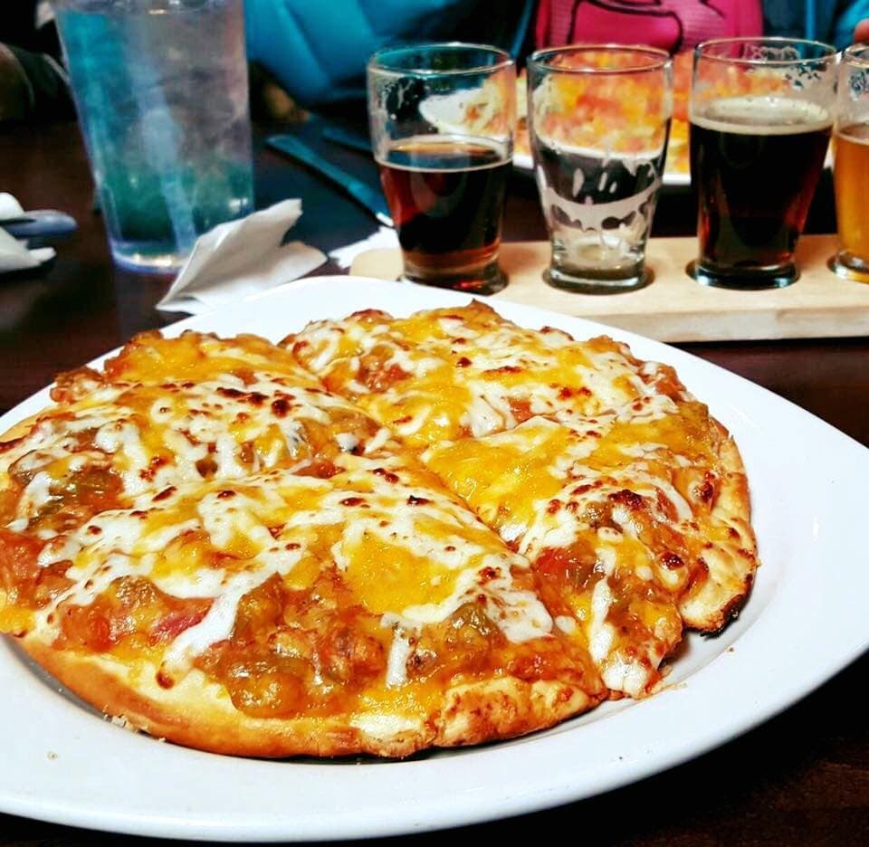 poppy's pizza & grill in estes park photo