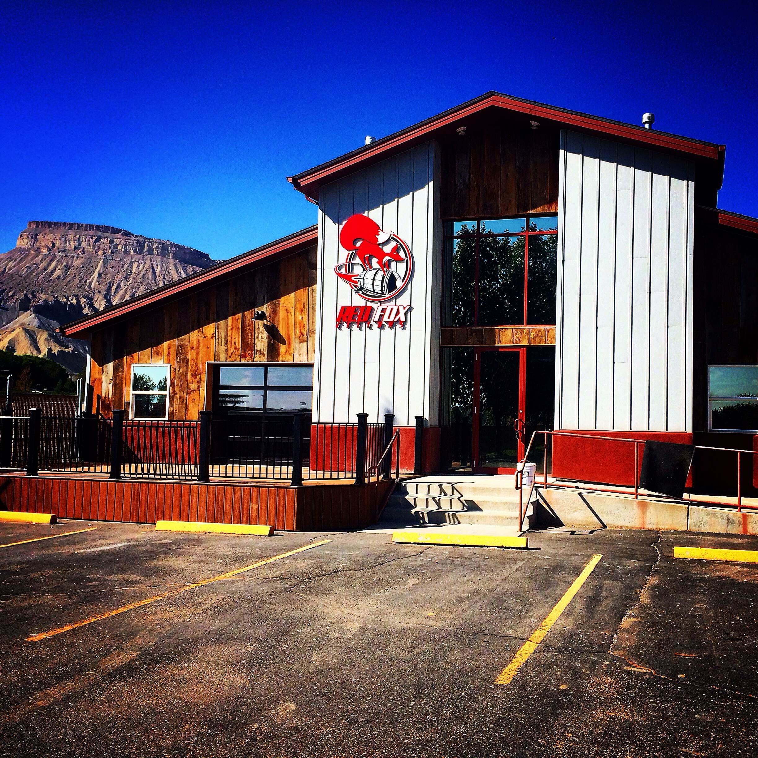 red fox cellars tasting room photo