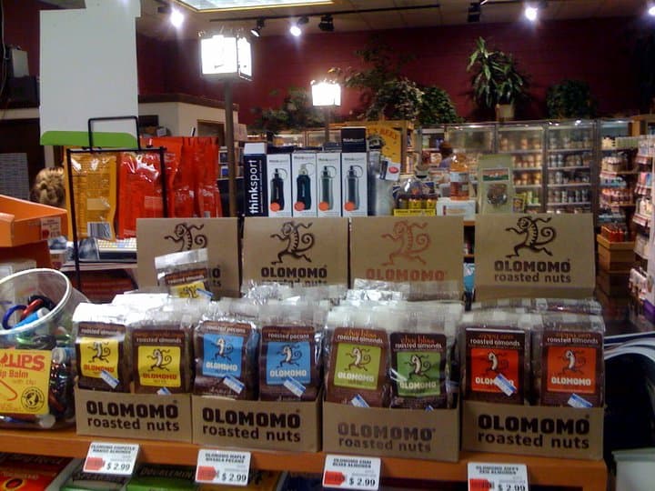 olomomo nut company photo