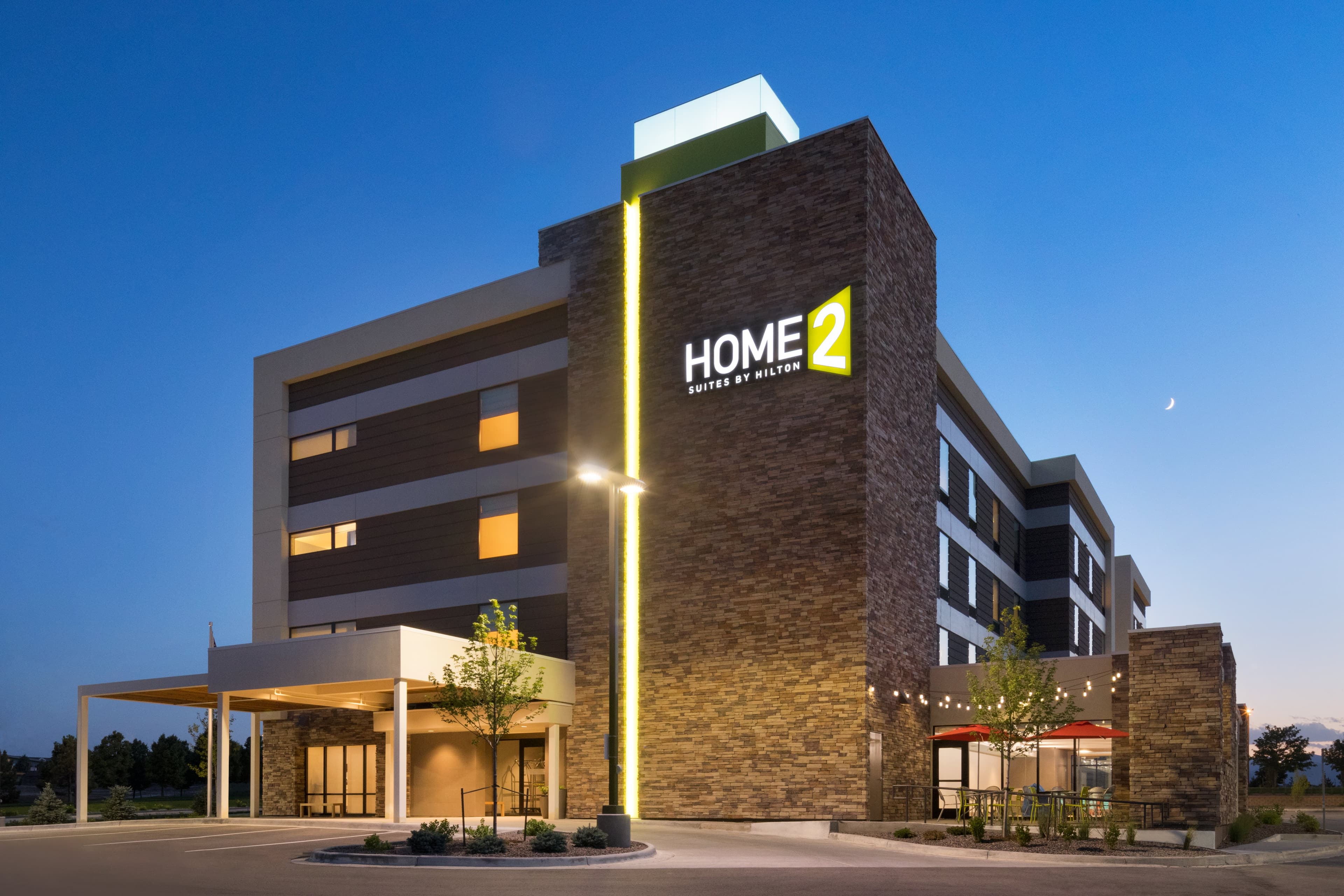 welcome to the home2 suites denver highlands ranch! photo