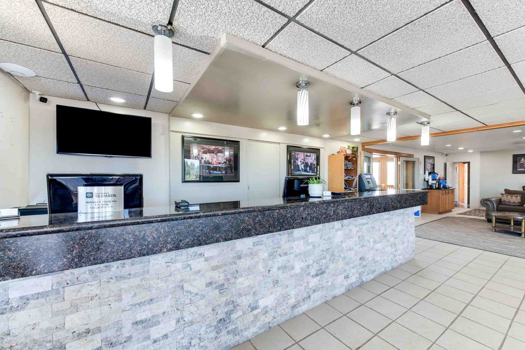 best western movie manor photo