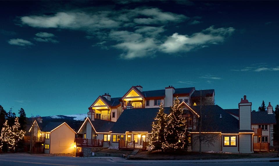 the wedgewood lodge photo