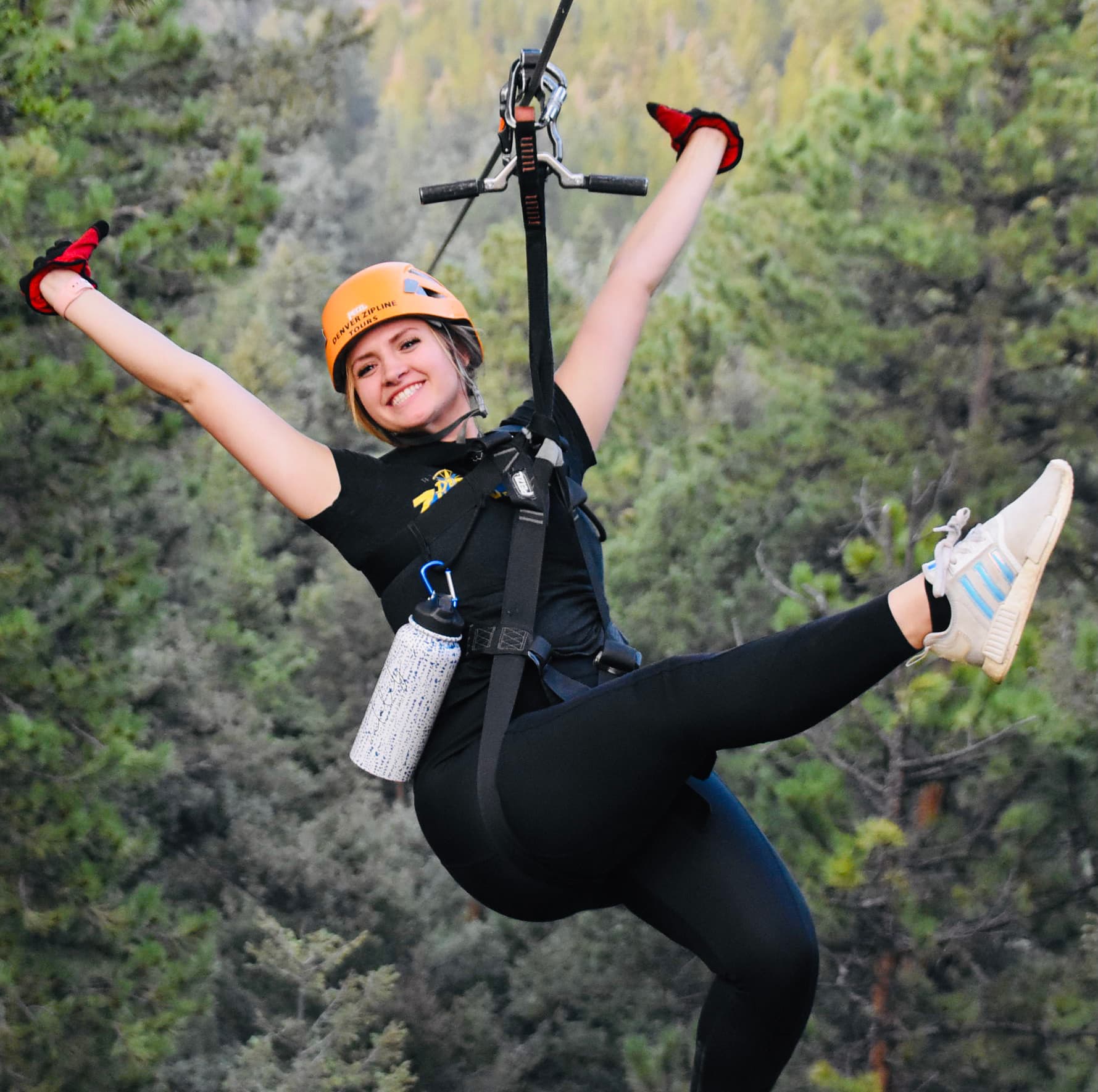 choose from the 4-zipline or 6-zipline adventure! photo 13