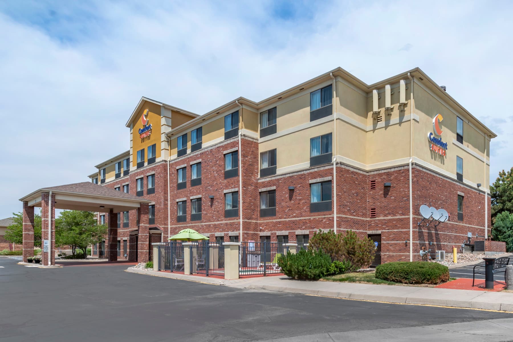 hotel exterior photo 19