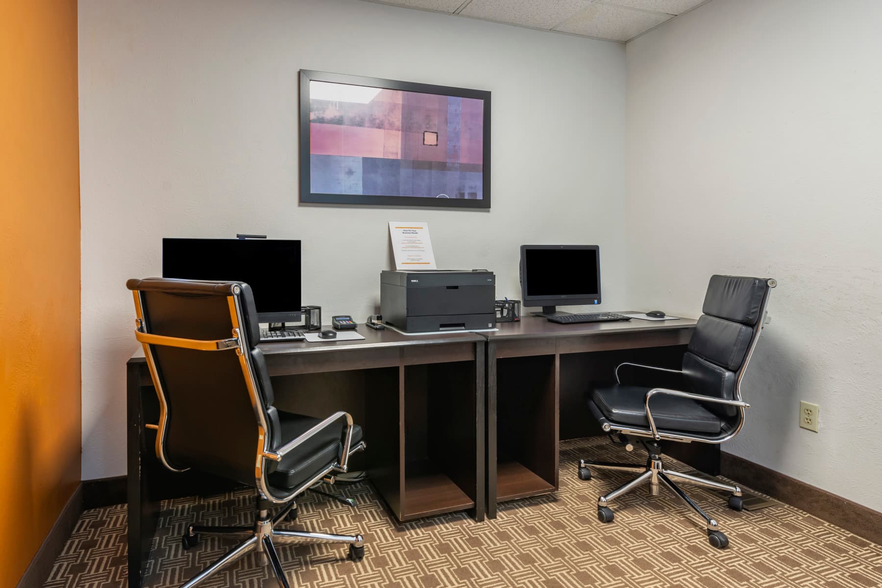 business center photo 8